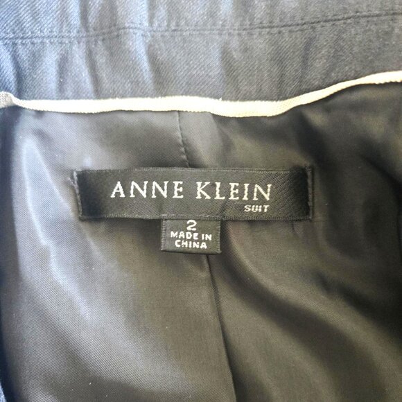 Anne Klein Gray Suit - Picture 4 of 7